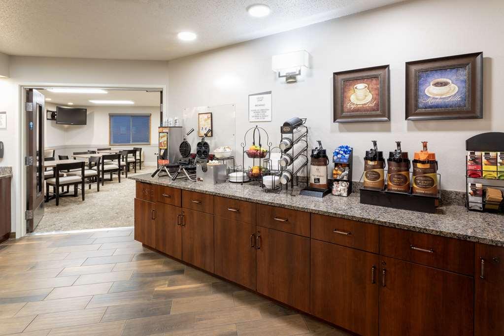 Grandstay Hotel & Suites Cambridge Restaurant photo