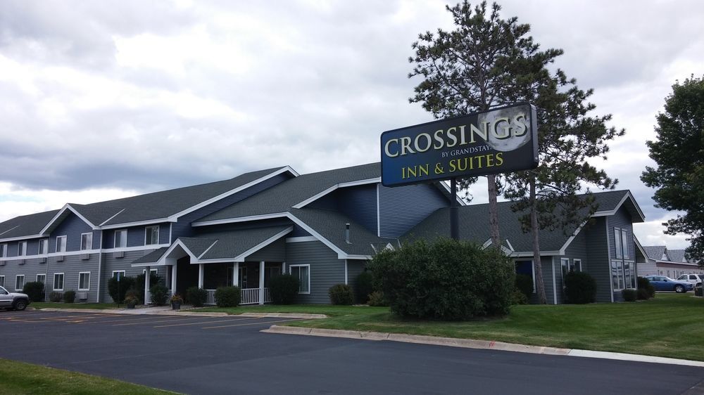 Grandstay Hotel & Suites Cambridge Exterior photo
