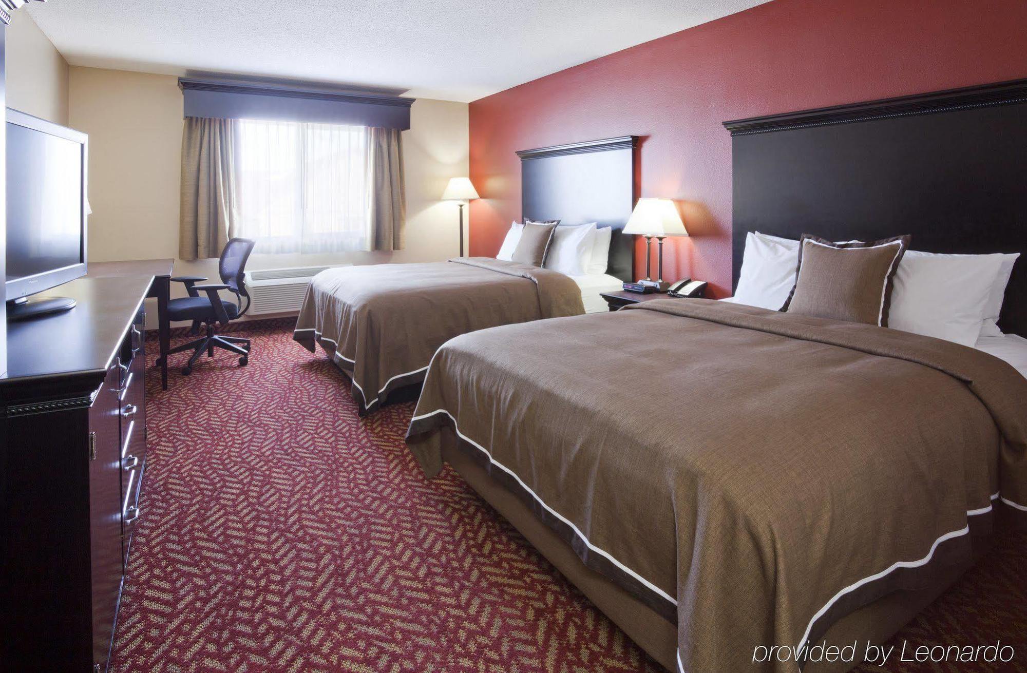 Grandstay Hotel & Suites Cambridge Exterior photo
