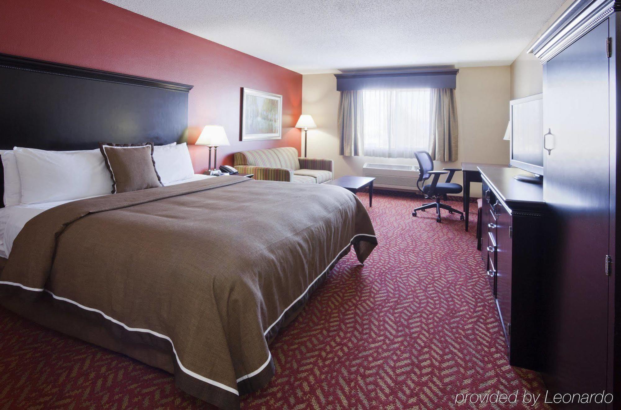 Grandstay Hotel & Suites Cambridge Exterior photo